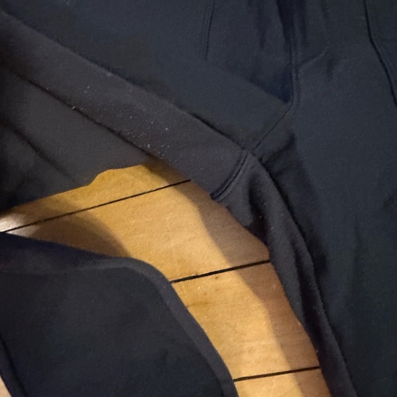 Women's Black Leggings - Picture 4 of 6